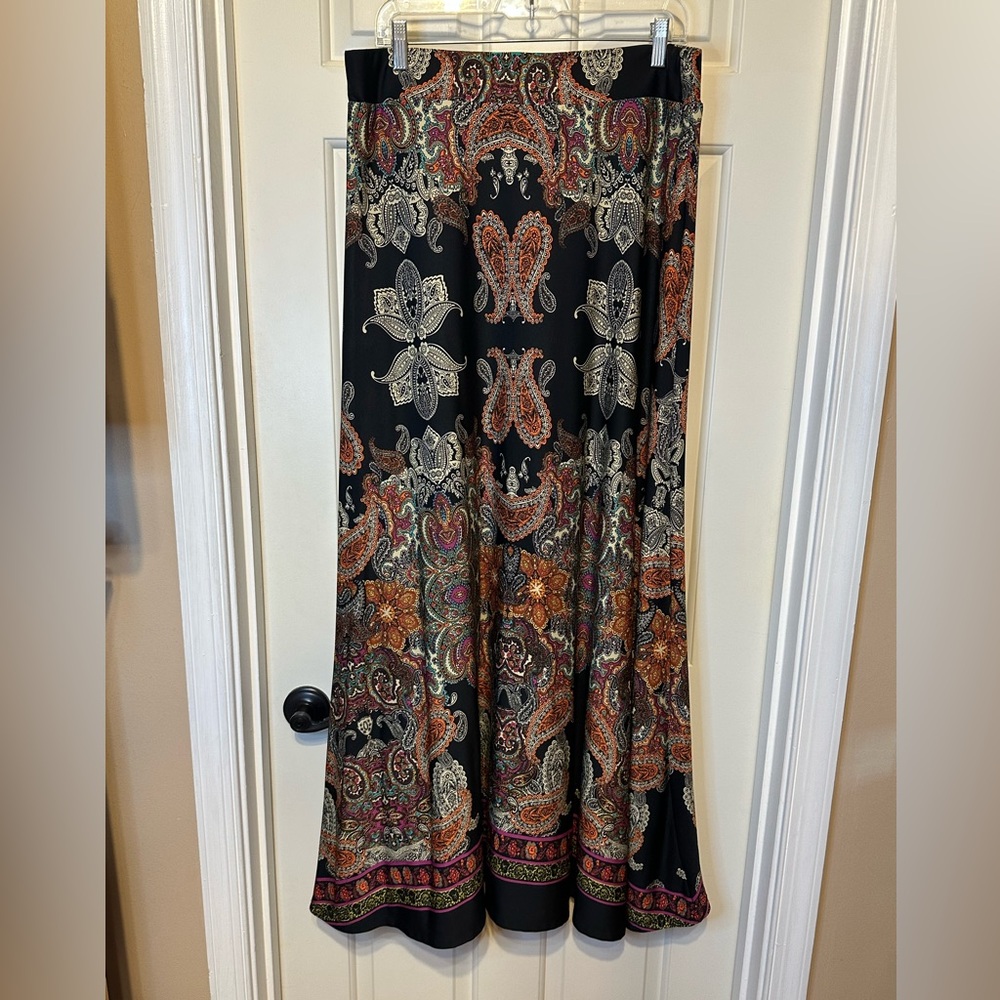 S36 Dress Barn Elegant Paisley Print Maxi Skirt size large, w/fit ex large